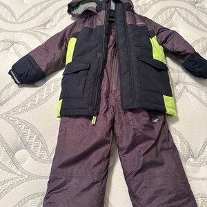 Kids size 5/6 snowsuit